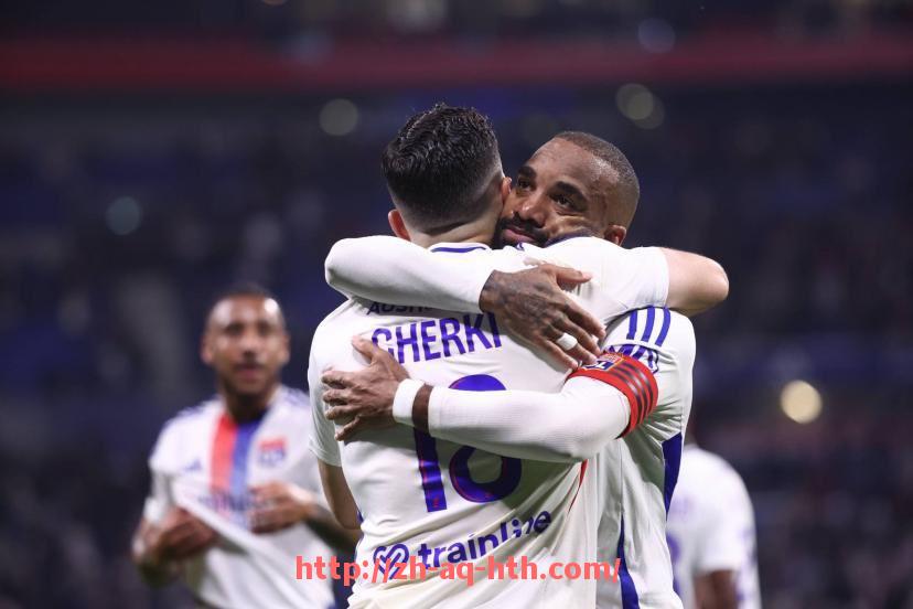 华体会hth登录入口-英超球队转播分成的影响与商业模式解析